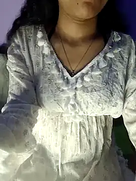 Sexo por webcam en StripChat con Aaradhna-00