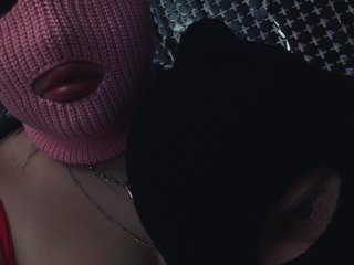 Ten sexo en vivo en Bongacams y masturbate con Obscenesen por la webcam