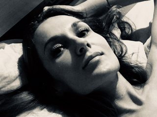 Ten sexo en vivo en Bongacams y masturbate con kykyshe4ka por la webcam
