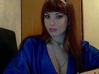 Ten sexo en vivo en Bongacams y masturbate con alanaastra por la webcam