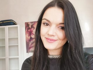 Ten sexo en vivo en Bongacams y masturbate con CelesteLuna por la webcam
