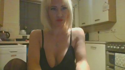 Free live sex with the naughty girl sexisimone Cam4